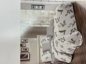 Small Floral 4 Piece Bedspread(Light Duvet With a Bedsheet)
