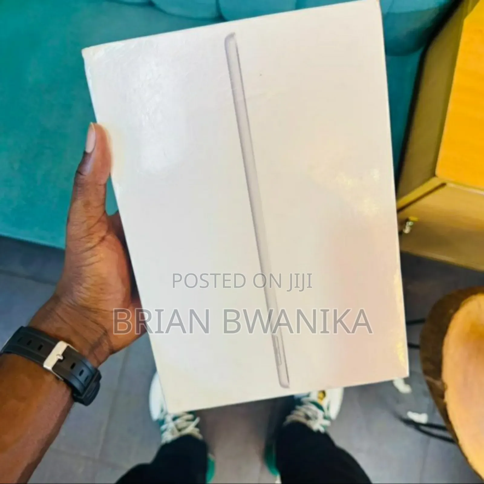 New Apple iPad 9.7 64 GB Silver