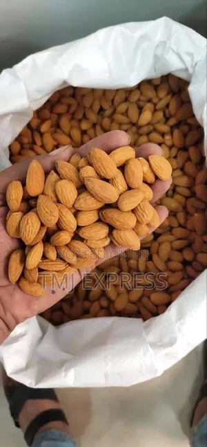 Almond Nuts Per Kilogram