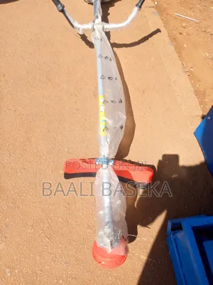 Grass Trimming Machine
