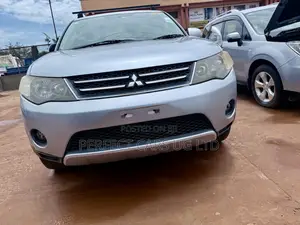 Mitsubishi Outlander 2011 Silver