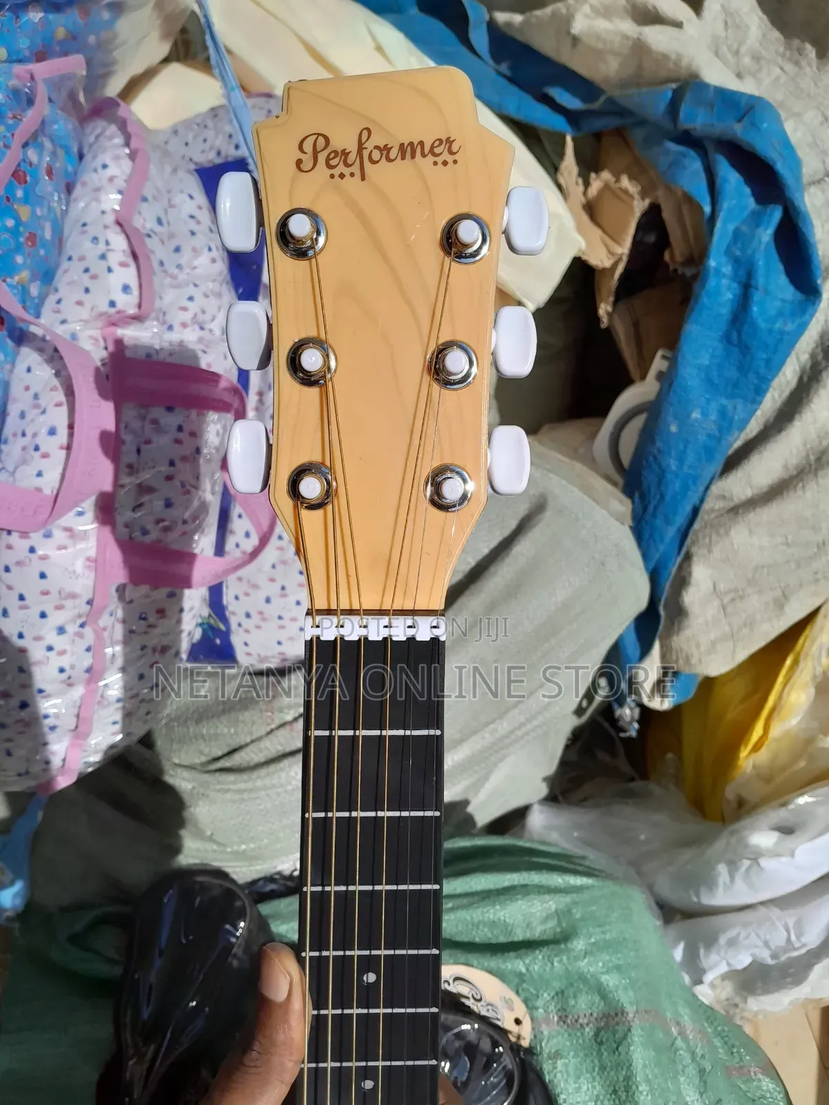 Kids Guitar.