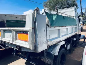 Hino Dumper Double Lights