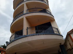 3bdrm Block of Flats in Kololo Property, Central Division for rent