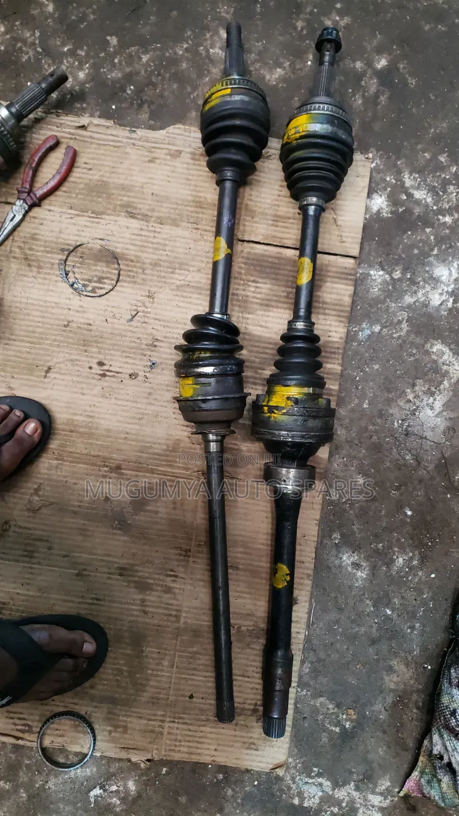 Harrier Old Model Front Driving Shafts