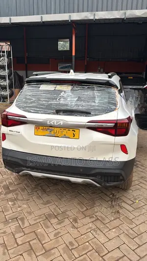 Kia Seltos Windscreen Glass and Boot Glass
