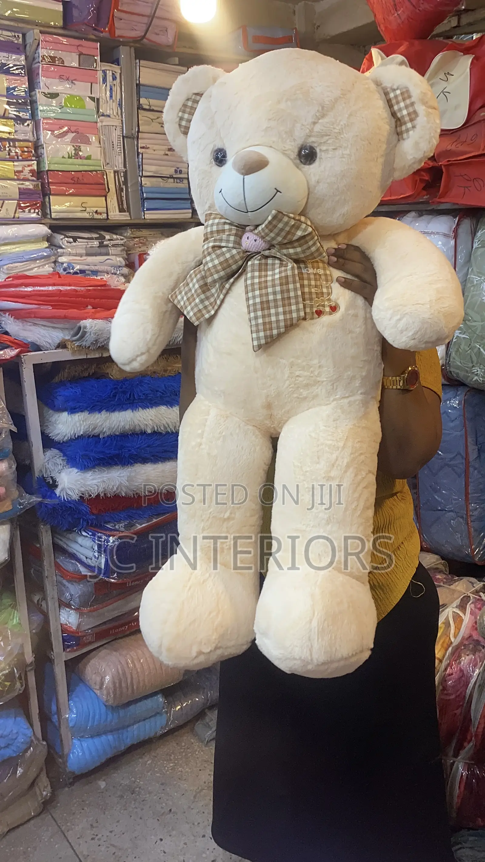 1 Metre Teddy Bear - Cream