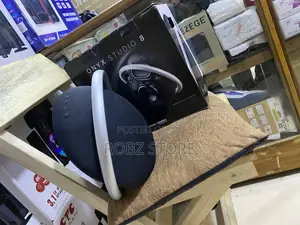 JBL Studio 8
