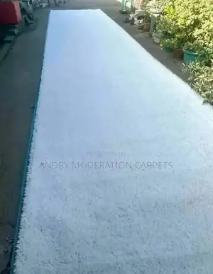 White Grass Carpet