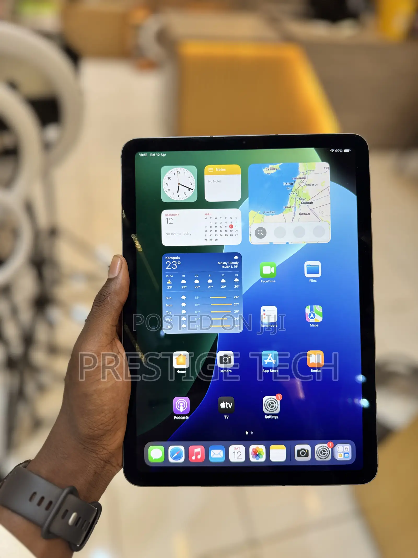 Apple iPad Air (2020) 64 GB Gray