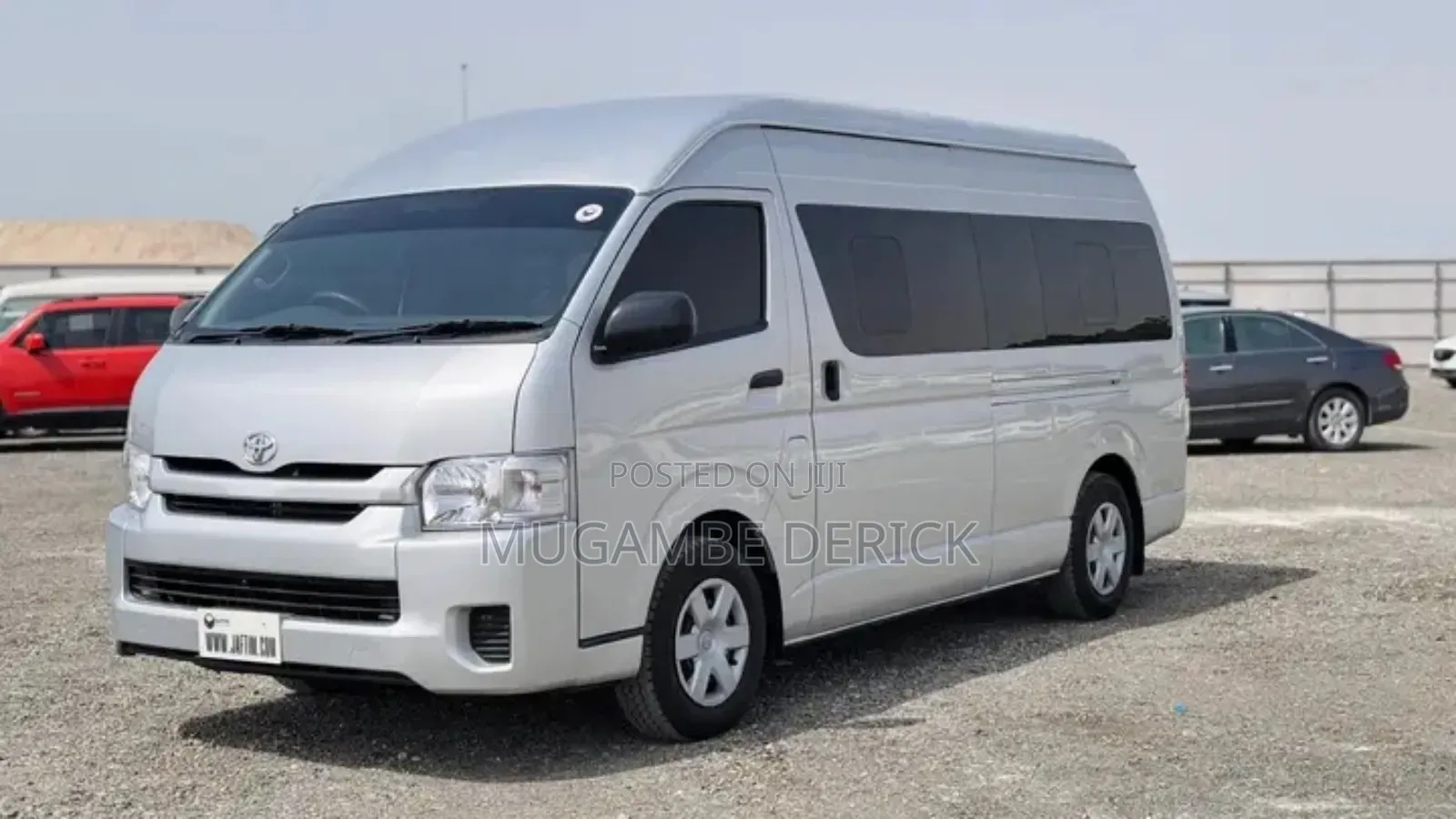 Toyota HiAce 2017 White