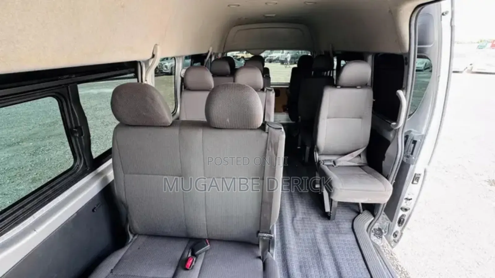 Toyota HiAce 2017 White