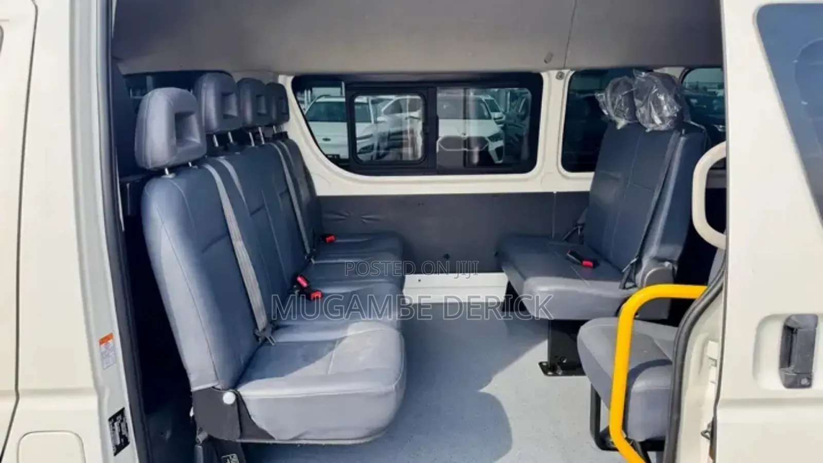 Toyota HiAce 2015 White