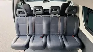 Toyota HiAce 2015 White