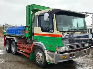 Hino Dumper