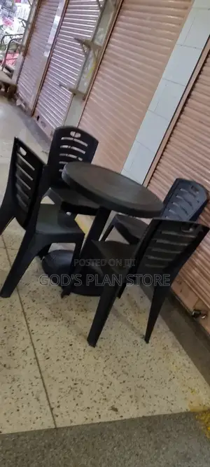 Restaurant and Bar Plastic Chairs (Black)