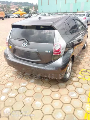 Toyota Aqua 2012 Gray