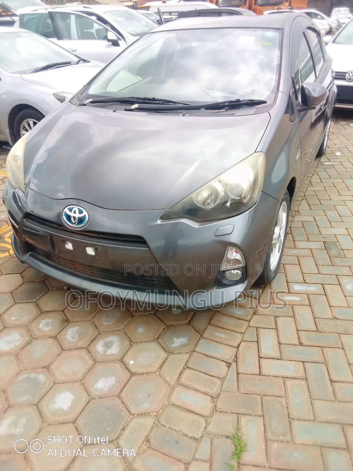 Toyota Aqua 2012 Gray