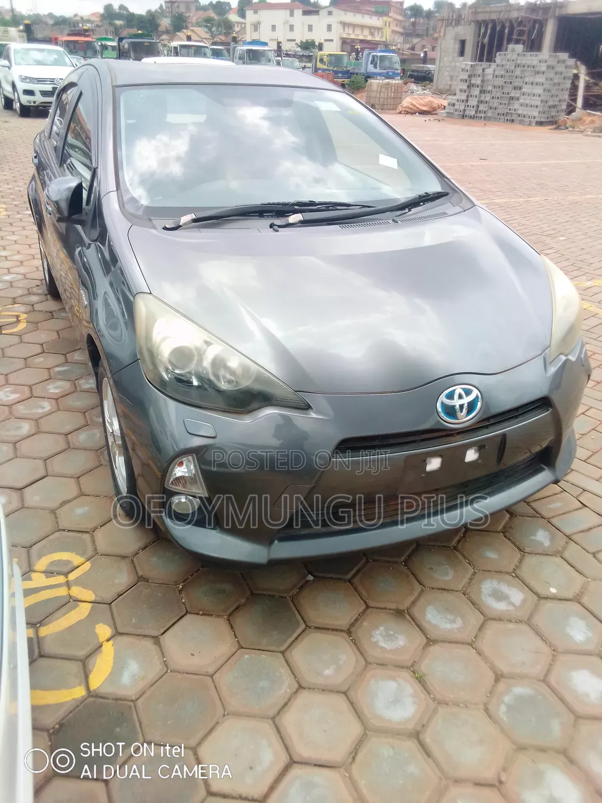 Toyota Aqua 2012 Gray
