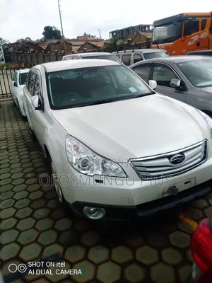 Subaru Outback 2012 Off white