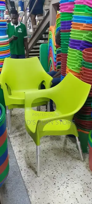 Lemon Green Plastic Steel Legs Plastic Chairs