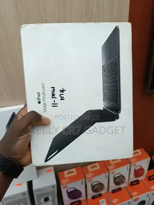 Magic Keyboard 11 Inches