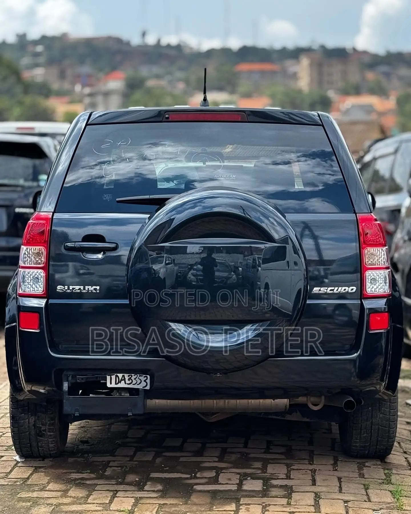 Suzuki Escudo 2012 Black