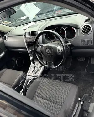 Suzuki Escudo 2012 Black