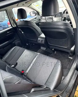 Subaru Outback 2.5i Limited 2012 Black