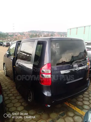 Toyota Noah 2012 Blue