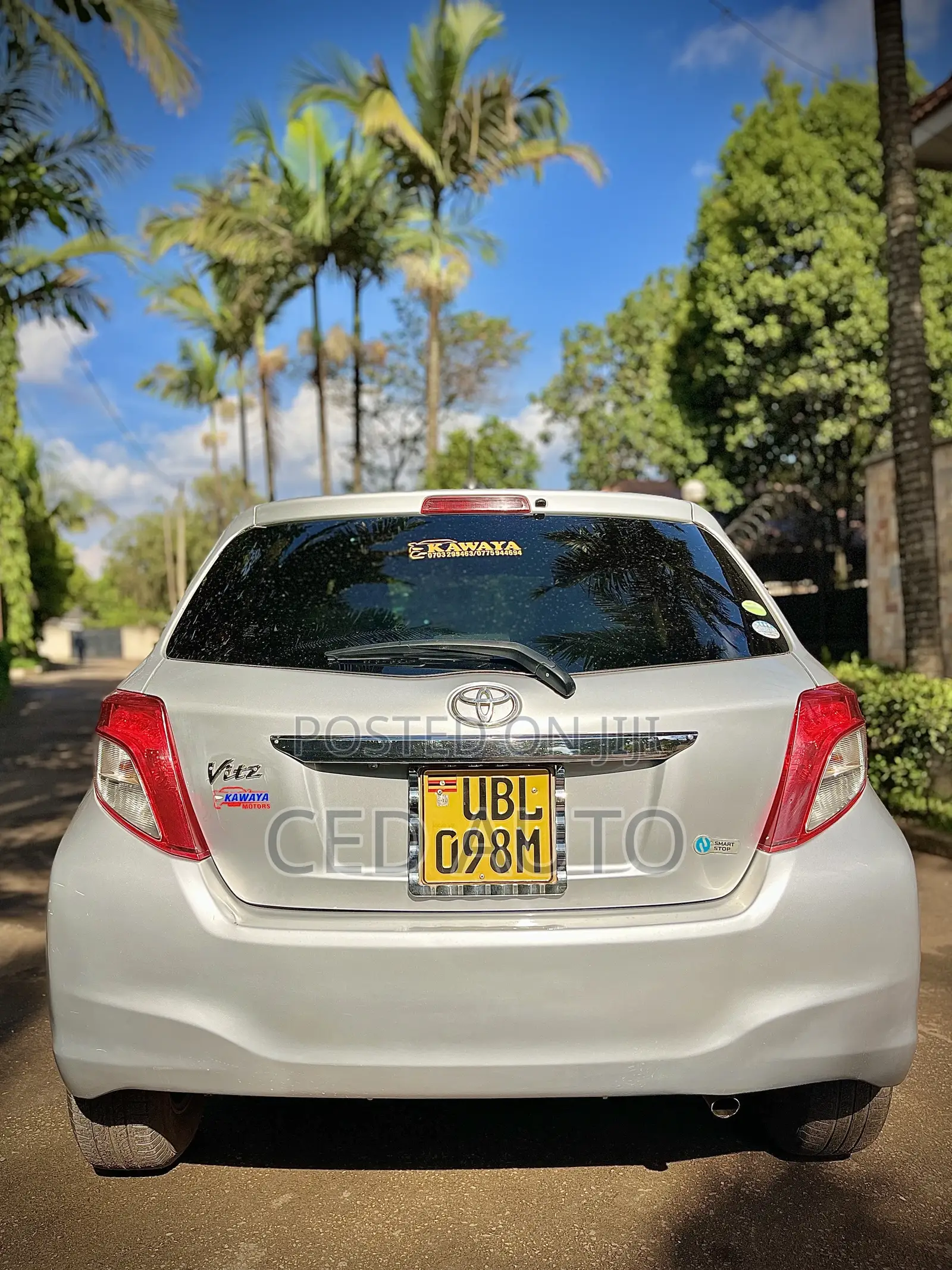 Toyota Vitz 1.3 FWD 5dr 2014 Silver