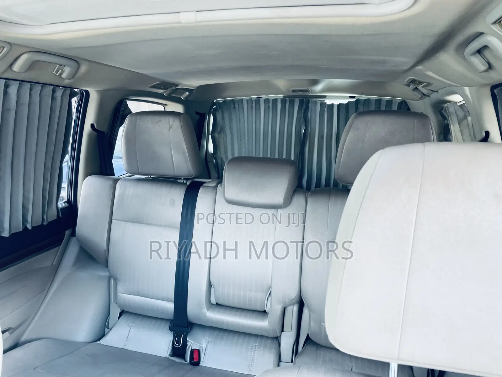 Mitsubishi Pajero 2012 White