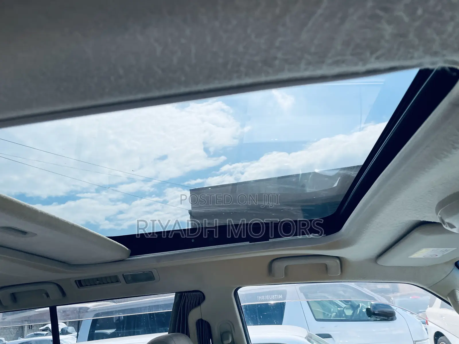 Mitsubishi Pajero 2012 White