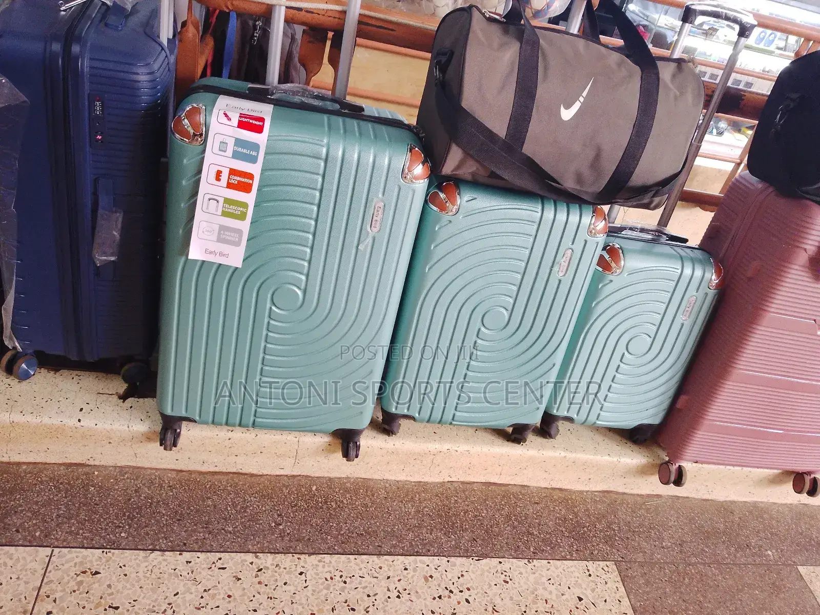Green Suit Case 3pices