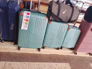 Green Suit Case 3pices