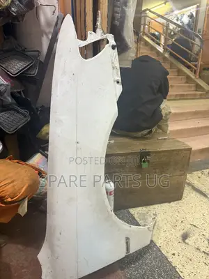 Corolla Ae100 Fender / Etama