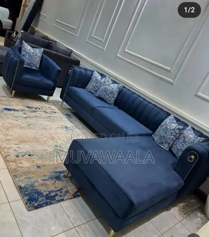 Grum Striped Sofa Set