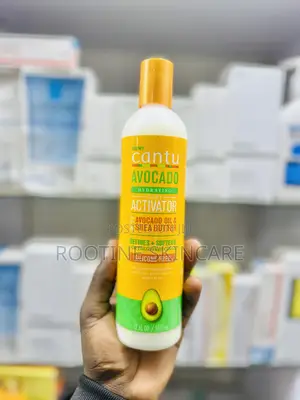 Cantu Avacado Oil Shea Butter Hydrating Curl Activator