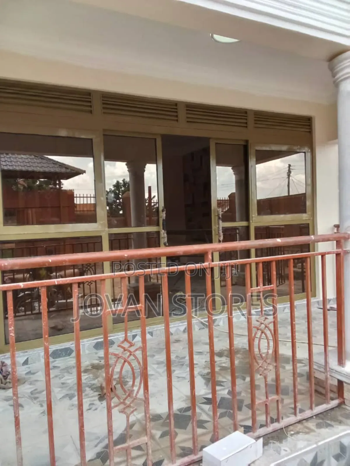Glass Fixing Aluminium Works