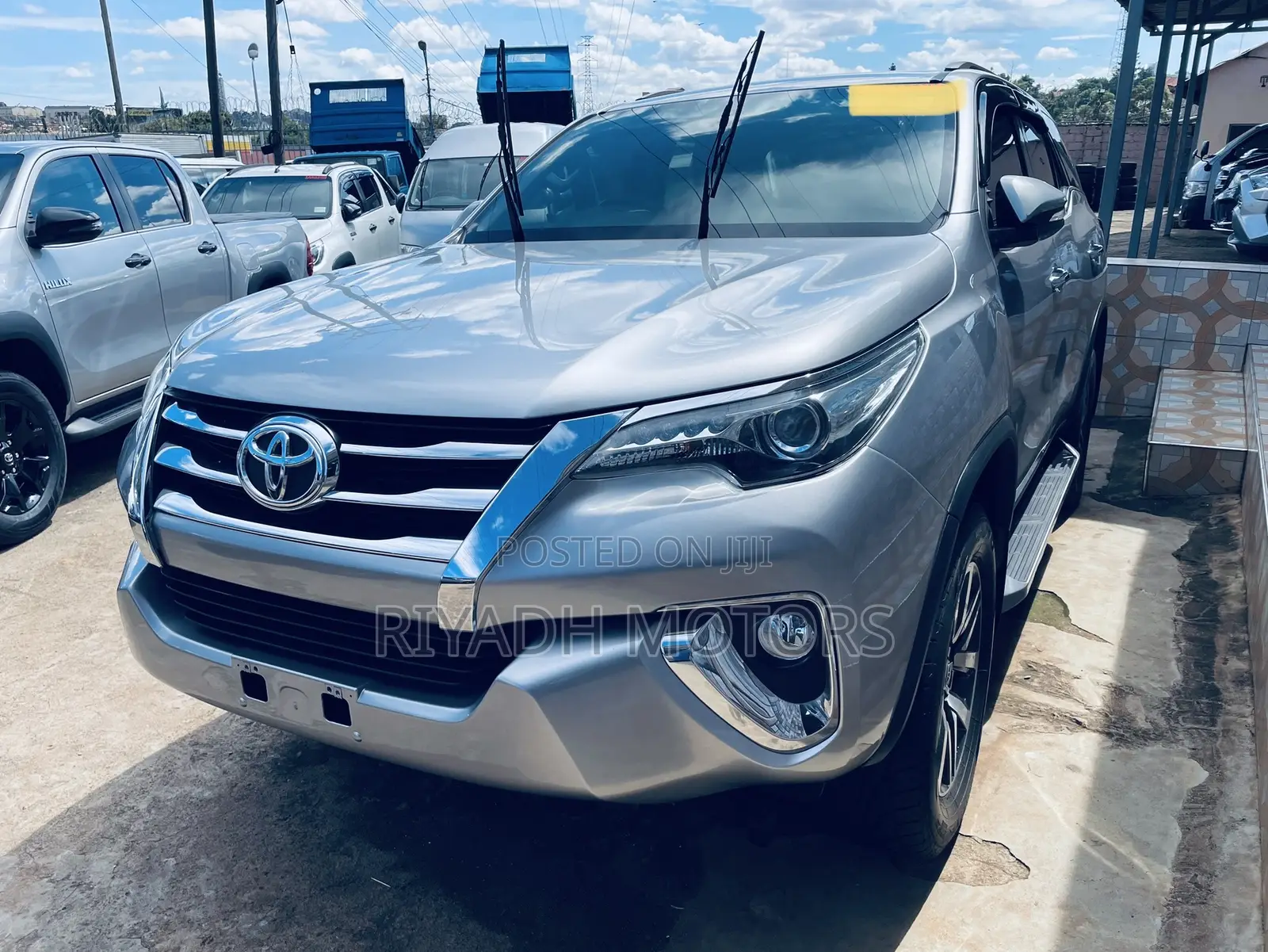 Toyota Fortuner 2016 Silver