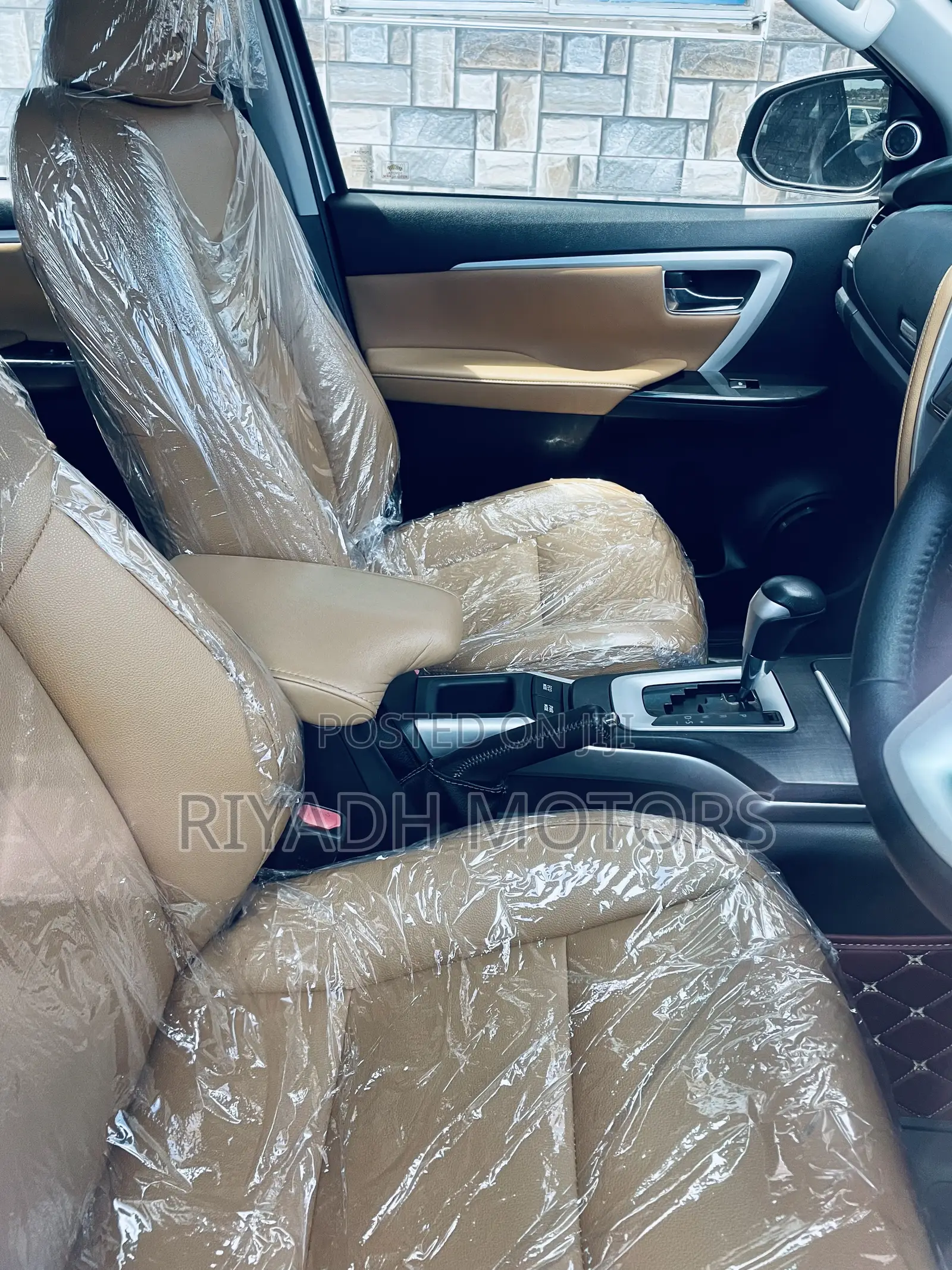Toyota Fortuner 2016 Silver