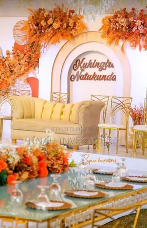 Kuhingira Decoration