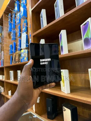 Samsung Galaxy Z Fold4 256 GB Black