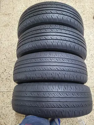 205 70 R15 Farroad Frd16 Used Bt Still Gd Tires N Vry Chip