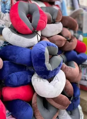 Neck/Travel Pillows