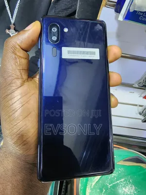 Kyocera Basio 4 32 GB Blue