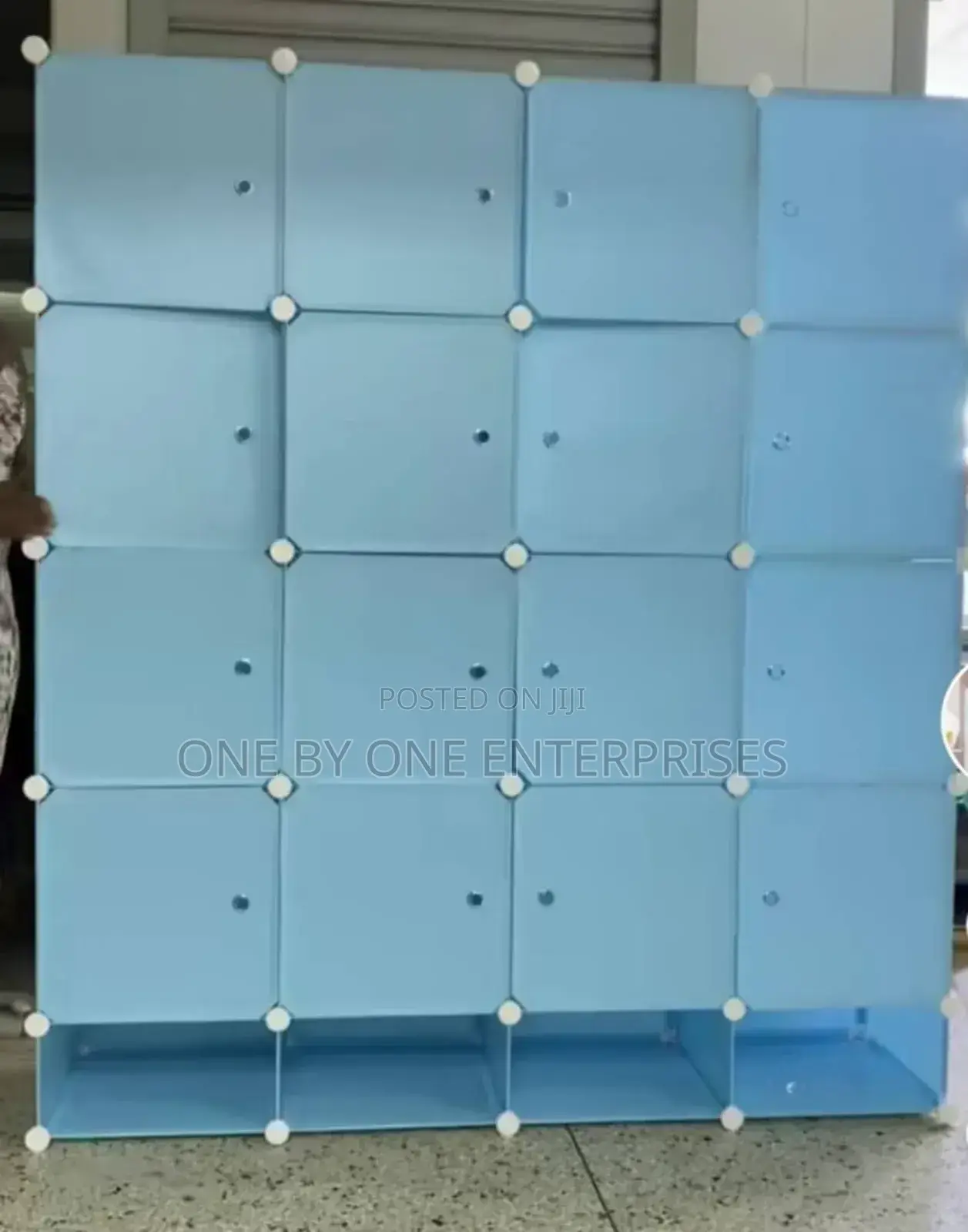 4 Column Frosted Plastic Wardrobe