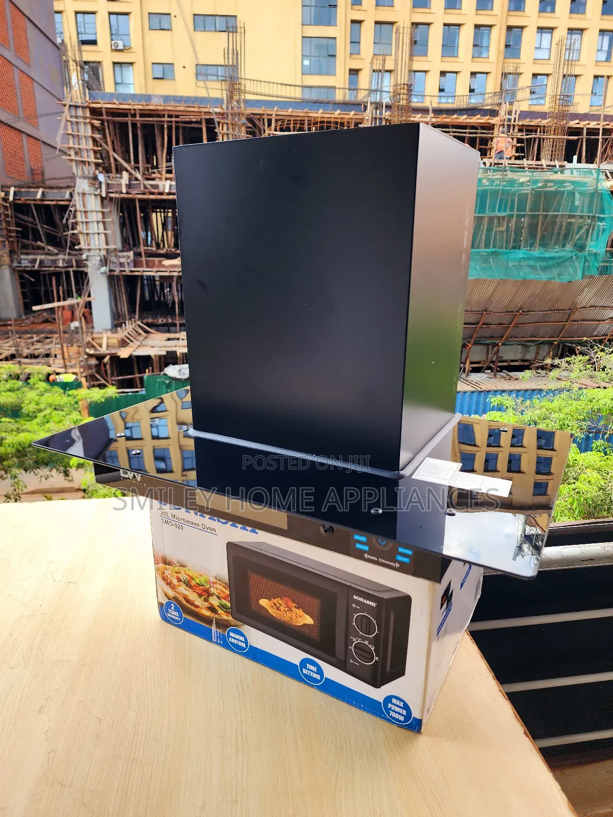 Digi Wave Viice Command Chimney Hood 60cm Pyramid Shape