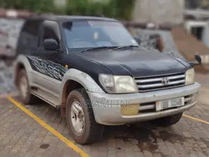 Toyota Land Cruiser Prado 2.7 16V 3dr 1997 Black
