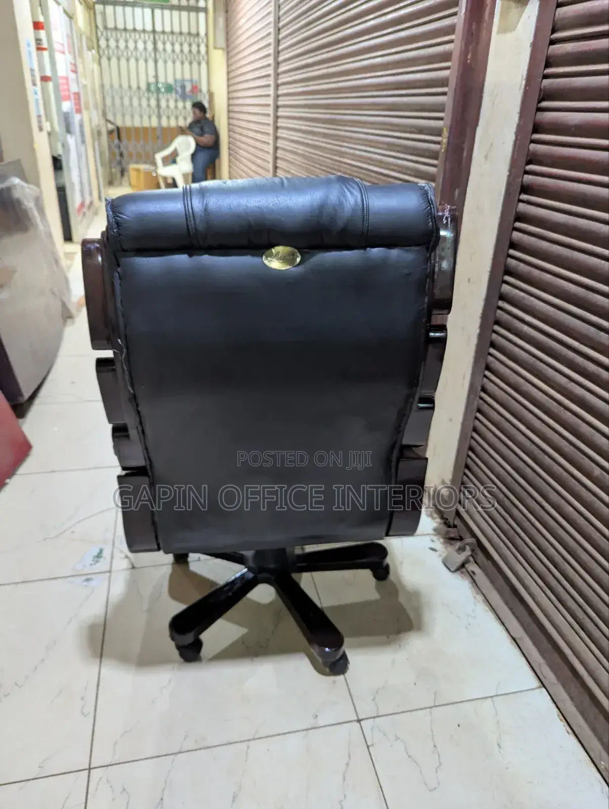 Executive Office Chair With Adjustable Heights